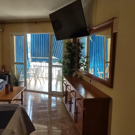 Con Terraza Y Vistas